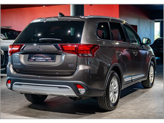 Mitsubishi Outlander 2.4* AWD - автомобили, коли, обяви за нови и употребявани 3