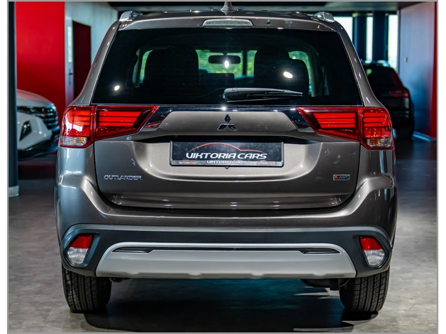 Mitsubishi Outlander 2.4* AWD - автомобили, коли, обяви за нови и употребявани 4