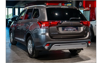 mitsubishi-outlander - 5