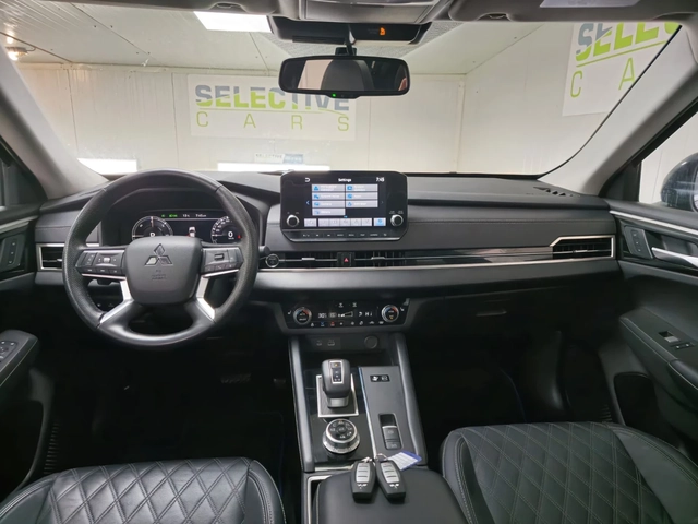Mitsubishi Outlander PLUG-IN HYBRID PHEV SE S-AWC - автомобили, коли, обяви за нови и употребявани 8