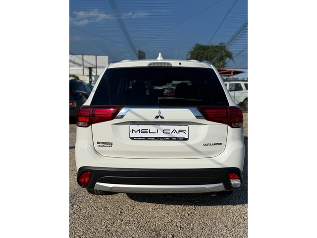 Mitsubishi Outlander 2.2DID 7МЕСТА 150хил.100%РЕАЛНИ ЛИЗИНГ ВИДЕО - автомобили, коли, обяви за нови и употребявани 3