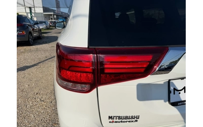 mitsubishi-outlander - 4