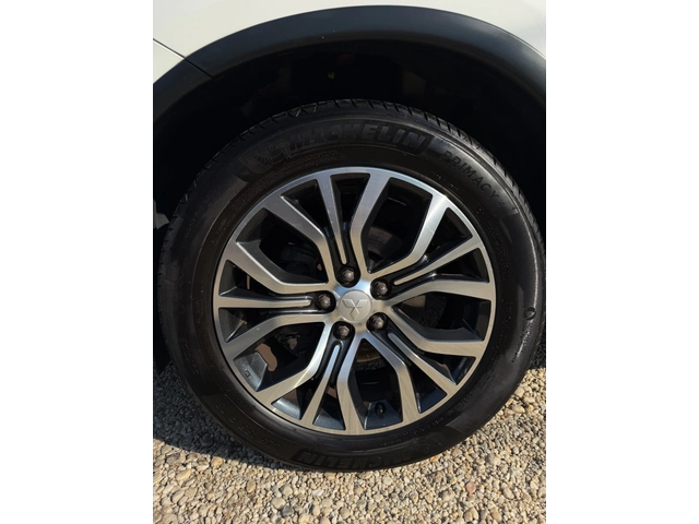 Mitsubishi Outlander 2.2DID 7МЕСТА 150хил.100%РЕАЛНИ ЛИЗИНГ ВИДЕО - автомобили, коли, обяви за нови и употребявани 5