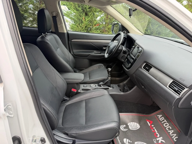 Mitsubishi Outlander 2.2D-150КС.-7МЕСТНА-4Х4-NAVI-АВТОМАТ - автомобили, коли, обяви за нови и употребявани 14