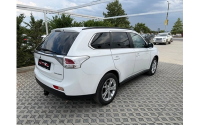 mitsubishi-outlander - 4