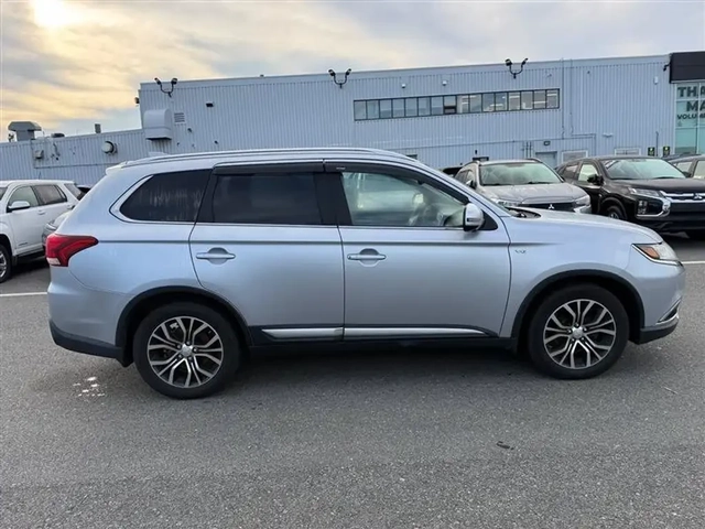 Mitsubishi Outlander GT* 3.0i* 6+ 1* 4X4* V6 - автомобили, коли, обяви за нови и употребявани 2