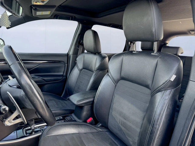 Mitsubishi Outlander Se Black 3.0 V6 7 места Шибидах - автомобили, коли, обяви за нови и употребявани 2