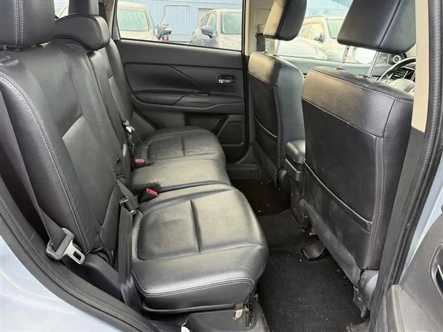 Mitsubishi Outlander GT* 3.0i* 6+ 1* 4X4* V6 - автомобили, коли, обяви за нови и употребявани 9