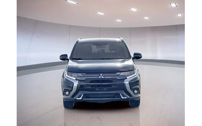 mitsubishi-outlander - 0