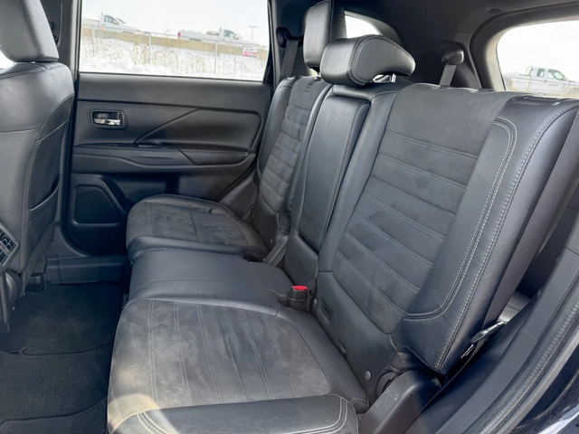 Mitsubishi Outlander Se Black 3.0 V6 7 места Шибидах - автомобили, коли, обяви за нови и употребявани 12
