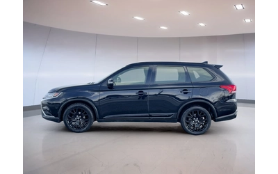 mitsubishi-outlander - 1