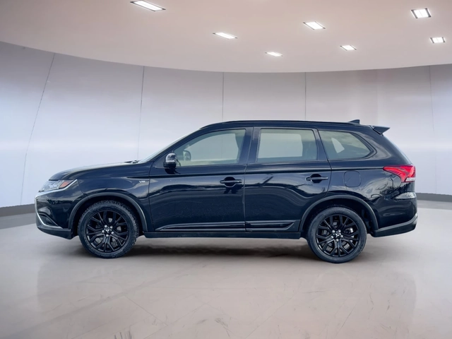 Mitsubishi Outlander Se Black 3.0 V6 7 места Шибидах - автомобили, коли, обяви за нови и употребявани 1