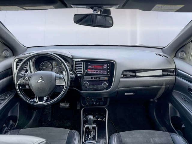Mitsubishi Outlander Se Black 3.0 V6 7 места Шибидах - автомобили, коли, обяви за нови и употребявани 5