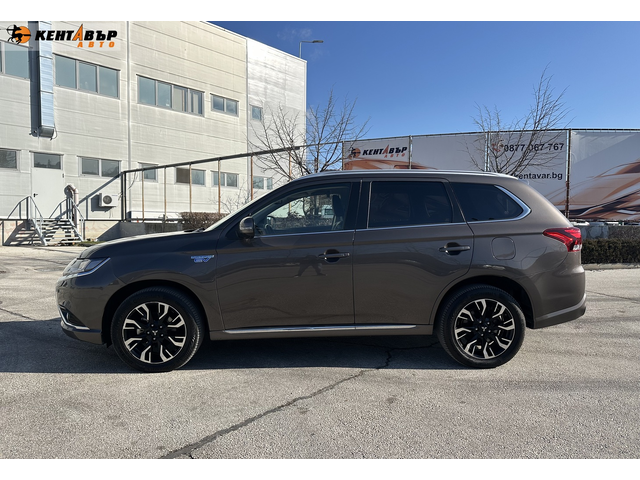 Mitsubishi Outlander Hybrid/4x4/ГАРАНЦИЯ ОТ КЕНТАВЪР - автомобили, коли, обяви за нови и употребявани 1