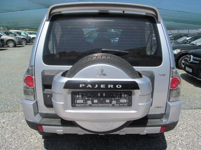 Mitsubishi Pajero 3.8i* 250k.c* avto - автомобили, коли, обяви за нови и употребявани 4