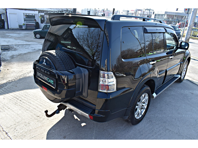 Mitsubishi Pajero 3.2d* AUTOMAT* SUPER-SELECT* 6+ 1 - автомобили, коли, обяви за нови и употребявани 4