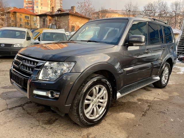 Mitsubishi Pajero 3.2DID Euro6 - автомобили, коли, обяви за нови и употребявани 0