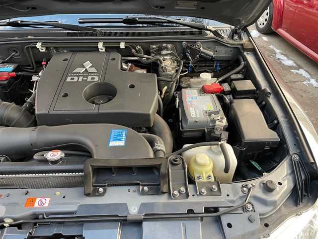 Mitsubishi Pajero 3.2DID Euro6 - автомобили, коли, обяви за нови и употребявани 12