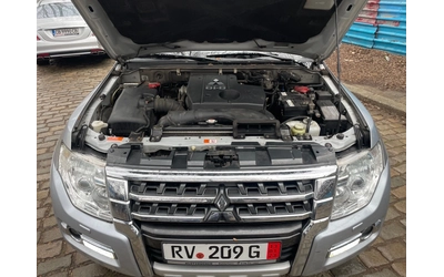 Mitsubishi Pajero 3.2DID - автомобили, коли, обяви за нови и употребявани 10
