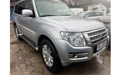 Mitsubishi Pajero 3.2DID - автомобили, коли, обяви за нови и употребявани 12