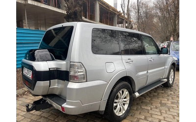 mitsubishi-pajero - 4