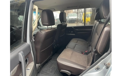 Mitsubishi Pajero 3.2DID - автомобили, коли, обяви за нови и употребявани 6