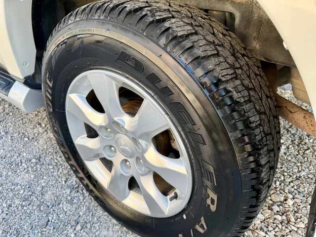 Mitsubishi Pajero Pajero 3.6 - автомобили, коли, обяви за нови и употребявани 13