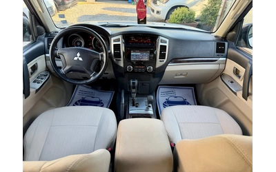 Mitsubishi Pajero Pajero 3.6 - автомобили, коли, обяви за нови и употребявани 8