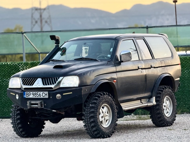 Mitsubishi Pajero sport 3.0i LPG OFFROAD - автомобили, коли, обяви за нови и употребявани 2