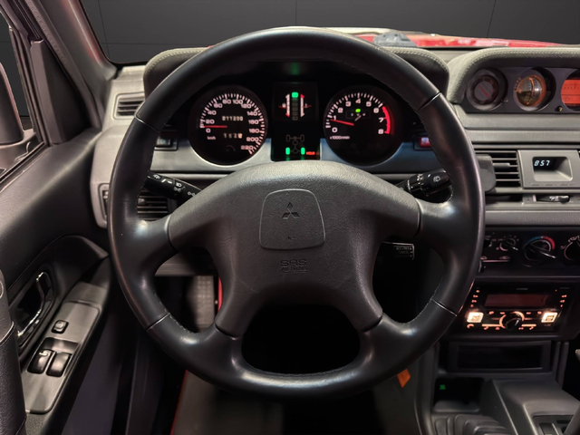 Mitsubishi Pajero V6 - автомобили, коли, обяви за нови и употребявани 10