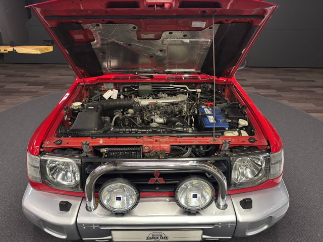 Mitsubishi Pajero V6 - автомобили, коли, обяви за нови и употребявани 15