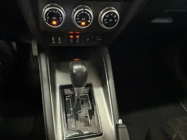 Mitsubishi RVR SE All Wheel Drive - автомобили, коли, обяви за нови и употребявани 13