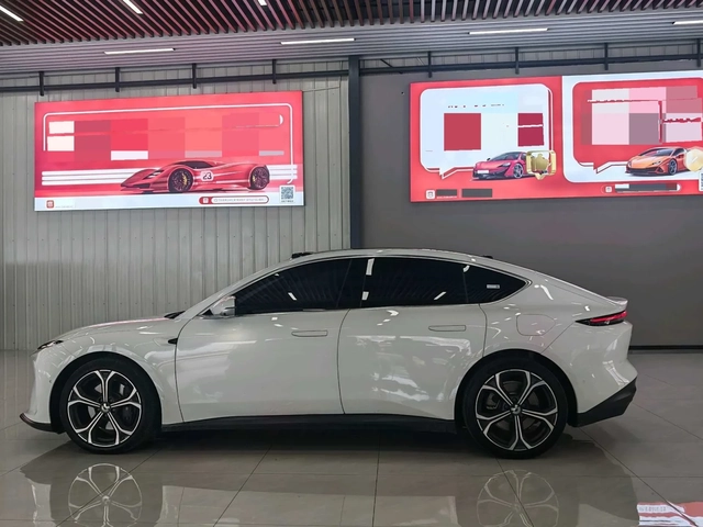NIO ET5 - автомобили, коли, обяви за нови и употребявани 6