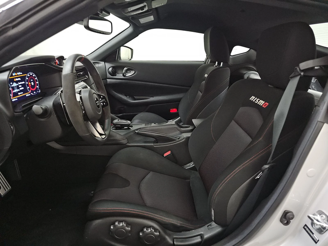 Nissan 370Z Z NISMO Twin Turbo V6 - автомобили, коли, обяви за нови и употребявани 7