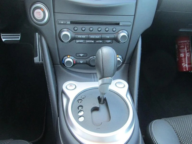 Nissan 370Z 3.7 - автомобили, коли, обяви за нови и употребявани 7