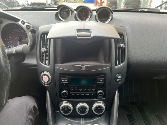 Nissan 370Z * KEYLESS* РЪЧКА* V6* - автомобили, коли, обяви за нови и употребявани 12