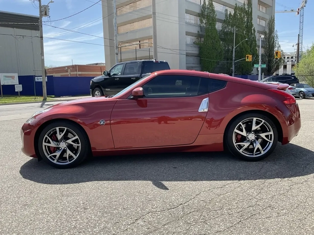 Nissan 370Z - автомобили, коли, обяви за нови и употребявани 3