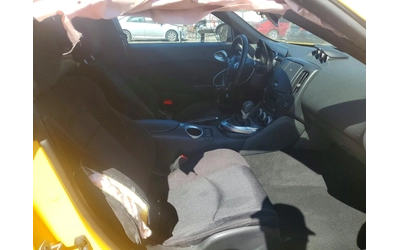 Nissan 370Z - автомобили, коли, обяви за нови и употребявани 9