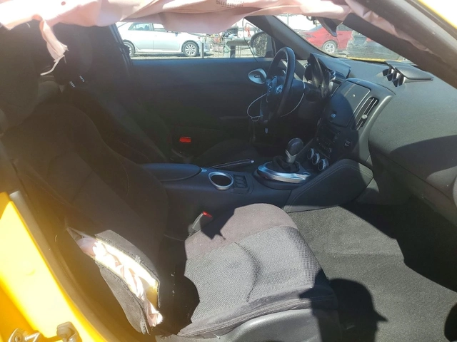 Nissan 370Z - автомобили, коли, обяви за нови и употребявани 9