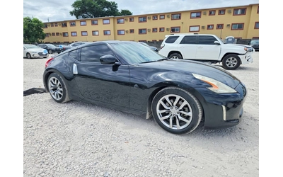 nissan-370z - 0