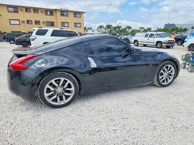 Nissan 370Z Touring* 3.7* - автомобили, коли, обяви за нови и употребявани 4