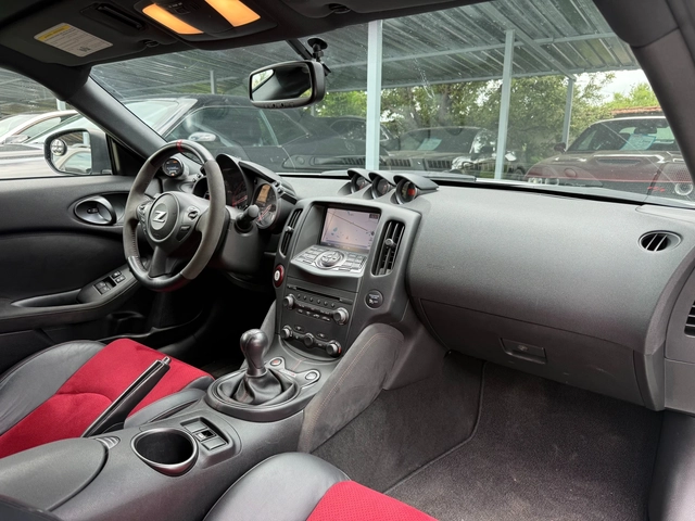 Nissan 370Z NISMO TECH TURBO - автомобили, коли, обяви за нови и употребявани 11