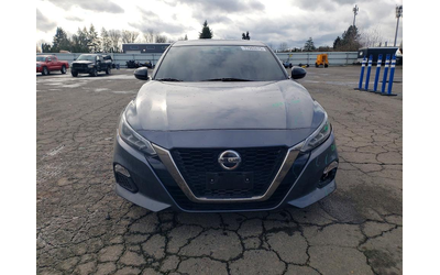 nissan-altima-2-5l-4-all-wheel-drive - 4