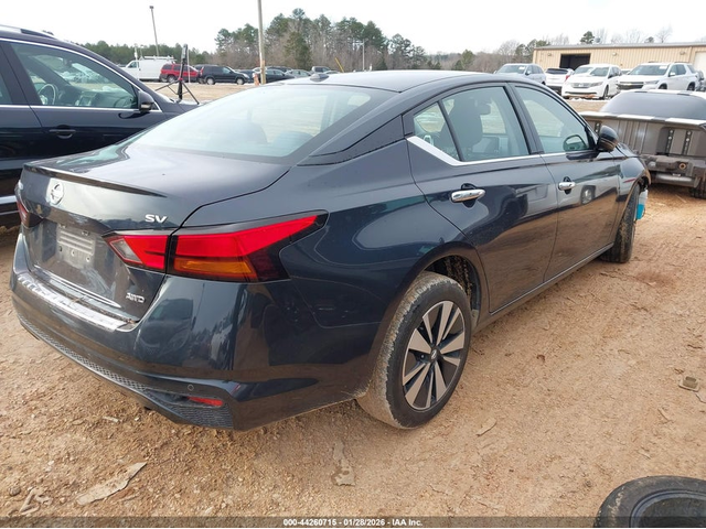 NISSAN Altima 2.5L I-4 DI, DOHC, VVT, 182HP All Wheel Drive - автомобили, коли, обяви за нови и употребявани 3