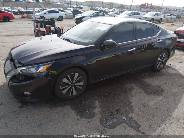 Nissan Altima 2.5L I-4 DI, DOHC, VVT, 182HP Front Wheel Drive - автомобили, коли, обяви за нови и употребявани 1