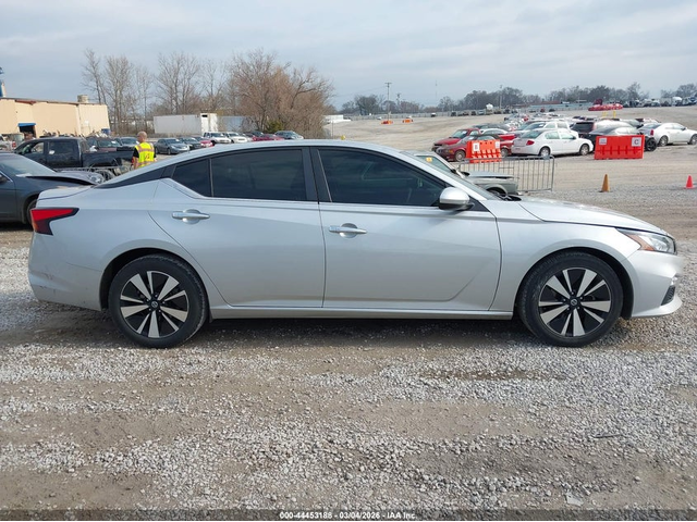 Nissan Altima 2.5L I-4 DI, DOHC, VVT, 188HP Front Wheel Drive - автомобили, коли, обяви за нови и употребявани 12