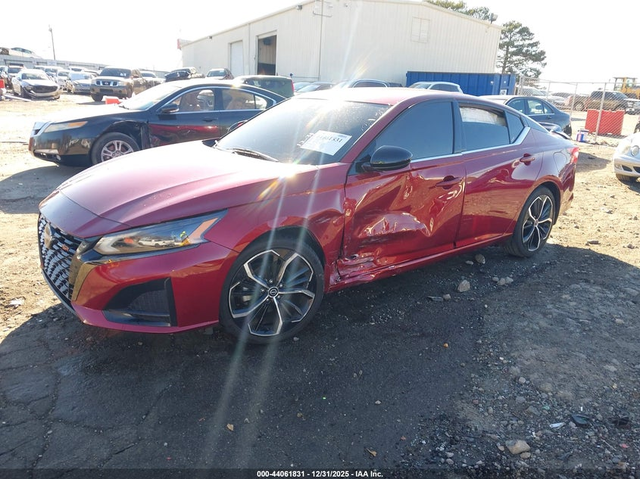 Nissan Altima 2.5L I-4 DI, DOHC, VVT, 188HP Front Wheel Drive - автомобили, коли, обяви за нови и употребявани 1