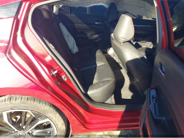 Nissan Altima 2.5L I-4 DI, DOHC, VVT, 188HP Front Wheel Drive - автомобили, коли, обяви за нови и употребявани 7