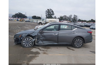 Nissan Altima 2.5L I-4 DI, DOHC, VVT, 188HP Front Wheel Drive - автомобили, коли, обяви за нови и употребявани 13