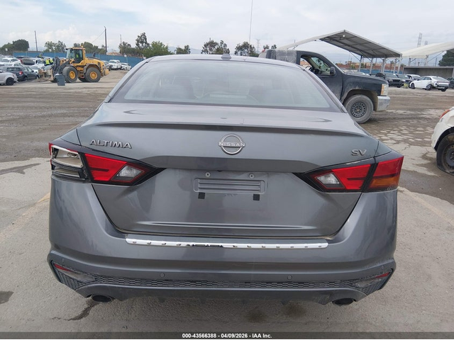 Nissan Altima 2.5L I-4 DI, DOHC, VVT, 188HP Front Wheel Drive - автомобили, коли, обяви за нови и употребявани 15